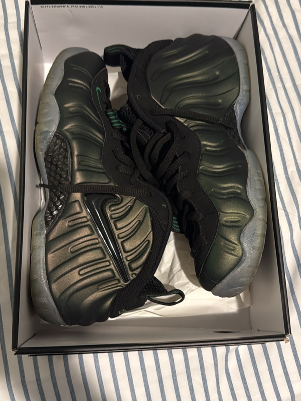 Kids Foam-Textured Sneakers in Dark Green and Black